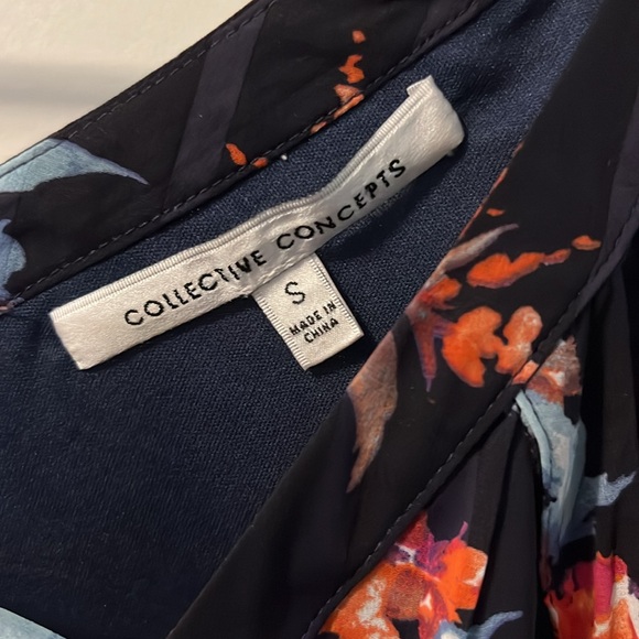 Sheer lined floral navy dress with cutoff sleeves - Picture 4 of 5